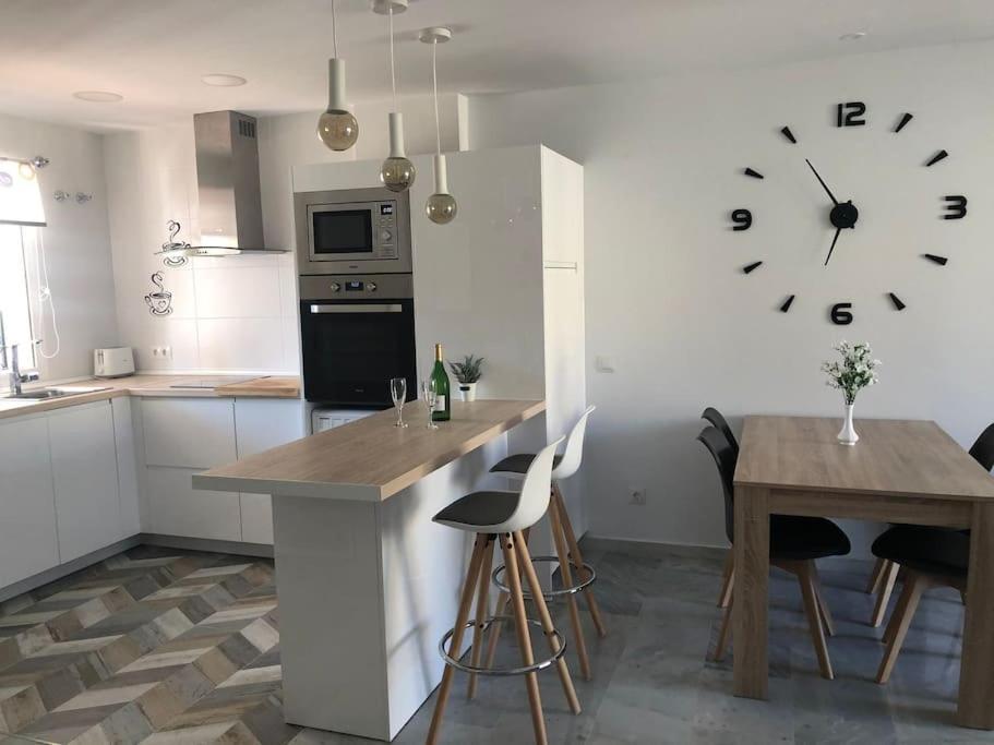 Encantador Apartamento Residencial Con Piscina Torremolinos Exteriör bild