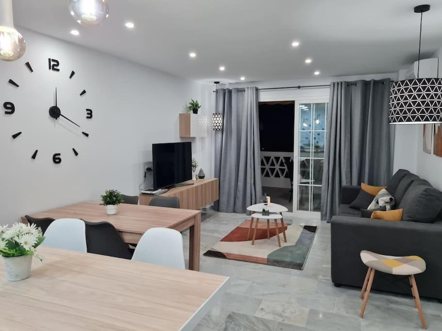 Encantador Apartamento Residencial Con Piscina Torremolinos Exteriör bild